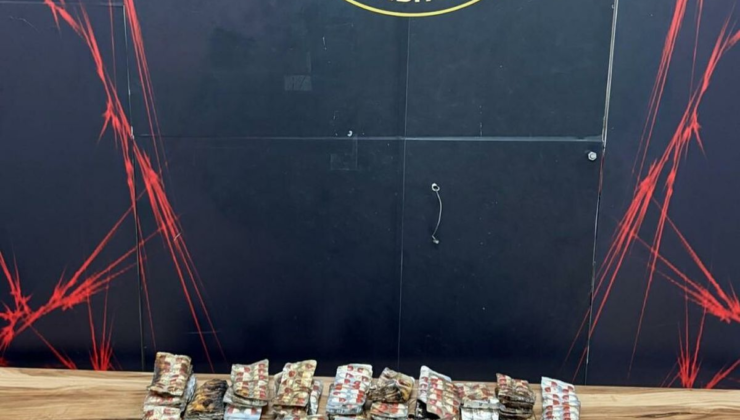 İzmir'deki ev yangınında uyuşturucu madde ele geçirildi; 10 gözaltı