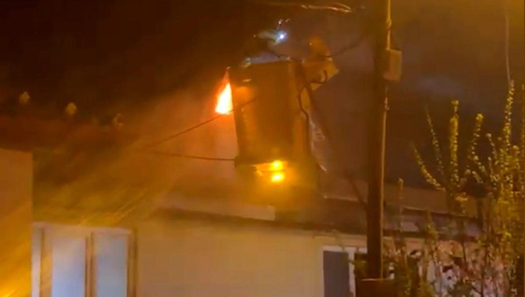 Bolu'da 2 katlı evin bacasında yangın