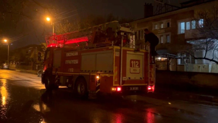 Erzincan'da mahsur kalan kedi itfaiye ekiplerince kurtarıldı