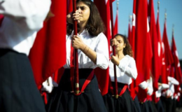 23 NİSAN ETKİNLİKLERİ (ANKARA, İSTANBUL, İZMİR) İPTAL Mİ? 23 Nisan Kutlamaları, Konserleri Yapılacak mı? MEB 23 Nisan Son Dakika!