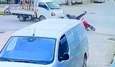 Bursa'da kamyonet ile motosiklet çarpıştı: 1 yaralı