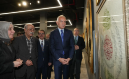 Bakan Ersoy, Fuadnâme sergisinde. "Kültürel mirasımızın yaşatılmasının somut bir göstergesi"