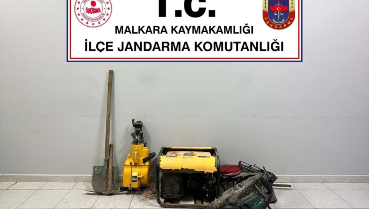 Tekirdağ'da kaçak kazı yapan 3 şüpheli suçüstü yakalandı