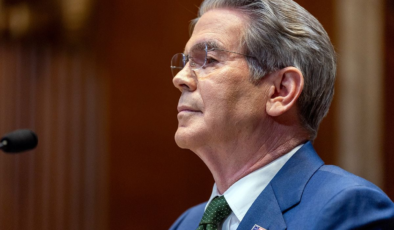 ABD, Rusya ve İran petrolüne yönelik yaptırım muafiyetlerini 30 günlüğüne uzattı