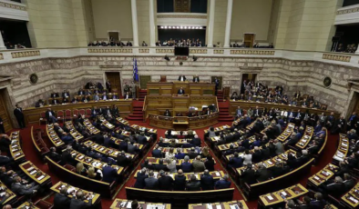 Yunanistan’da yolsuzluk krizi. 13 vekilin dokunulmazlığı kaldırıldı