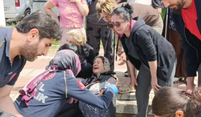 Manevra yapan öğrenci servisi görme engelli yayaya çarptı, eşi gözyaşlarına boğuldu