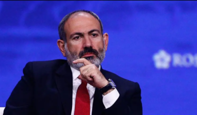 Ermenistan’da Türk bayrağı yakıldı, Paşinyan “provokatif” dedi