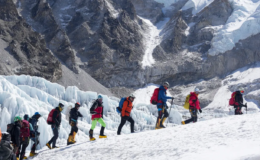 Dünyanın zirvesine giden yolda beklenmedik engel