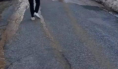 Heyelan nedeniyle kapanan Hasköy-Mutki yolu açıldı