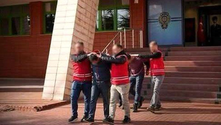 Isparta'da Sosyal Medyadan 1 Milyon TL Dolandıran 2 Şüpheli Altın Aldıkları Parayla Yakalandı