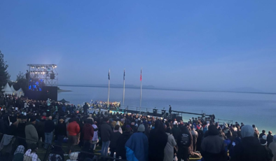 Çanakkale'de Anzaklar için Şafak Ayini Anma Töreni düzenlendi