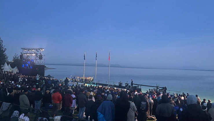 Çanakkale'de Anzaklar için Şafak Ayini Anma Töreni düzenlendi