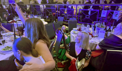 Trump’ı salondan Gizli Servis çıkardı