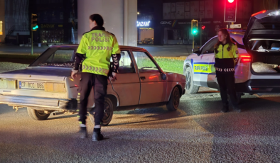 Polisten kaçan alkollü sürücüye 400 bin lira ceza