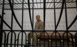 Suriye’de Esad ve kardeşinin gıyabi yargılanması başladı. İşkenceci kuzen kafeste tutuldu