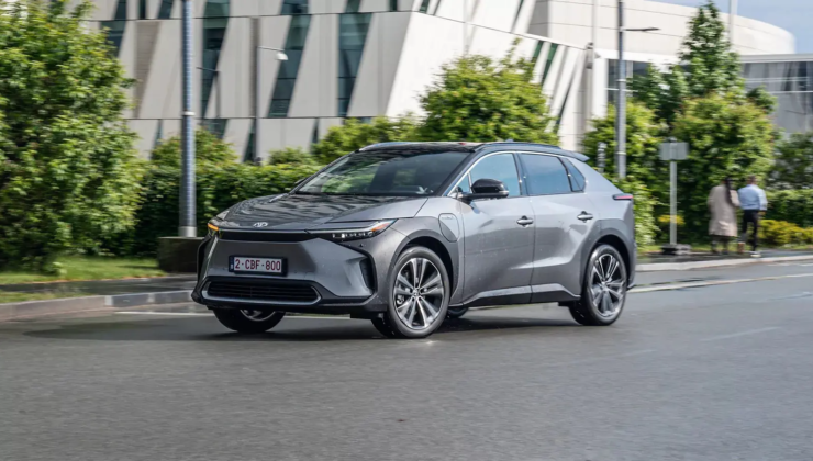 Toyota güç kaybetmeye başladı