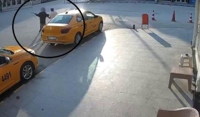 Satırla katledilmekten anlık hamleyle kurtulan taksici: "Eğer o hamleyi yapıp kaçmasaydım şu an ölmüştüm"