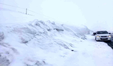 Kar kalınlığı tabela boyunu geçti