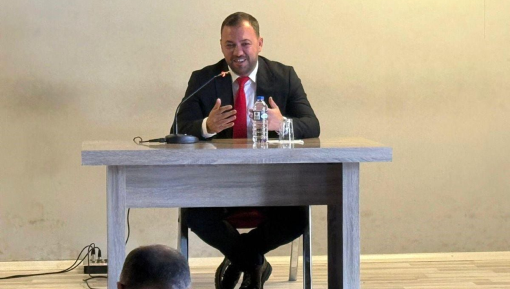 Narman'da LGS ve YKS öğrencilerine motivasyon semineri düzenlendi