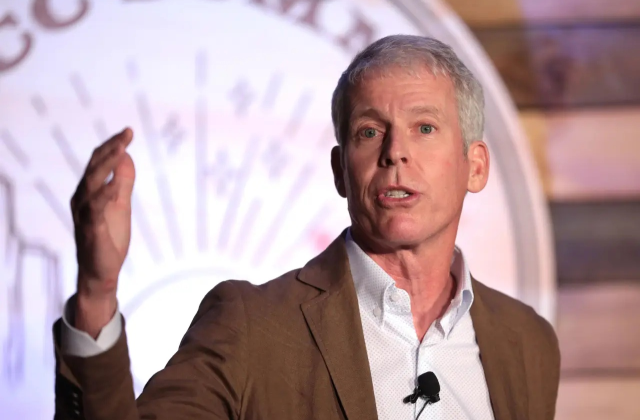 Trump: İran bize "Çöküşteyiz" dedi, Hürmüz'ü açmamızı istiyorlar