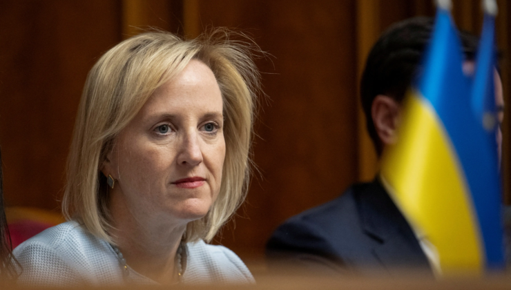 ABD’nin Kiev Büyükelçi Vekili Julie Davis’ten istifa kararı