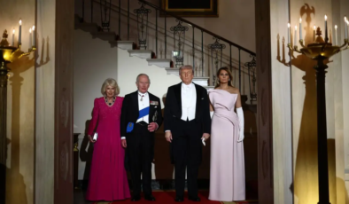 Devlet yemeğinde sürpriz çıkış. "Siz de Fransızca konuşurdunuz"