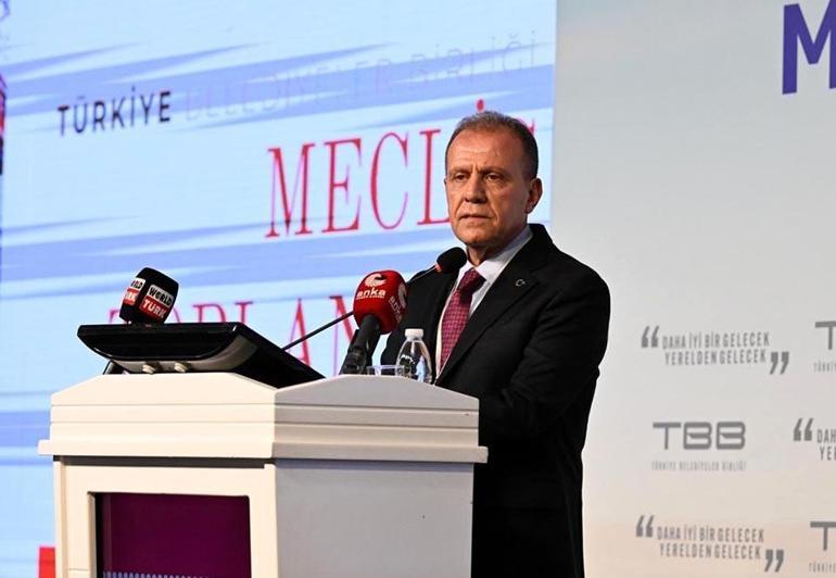 Türkiye Belediyeler Birliği Başkanı Vahap Seçer oldu: Seçim öncesi İmamoğlu mesajı tansiyonu yükseltti