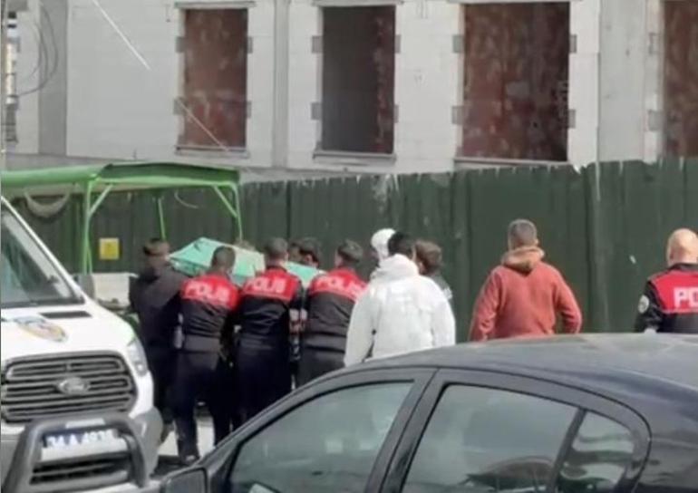 Beylikdüzünde şüpheli ölüm: Otomobilinde başından vurulmuş halde bulundu