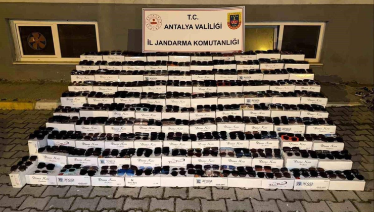 Antalya'da 10 milyon TL'lik gümrük kaçağı ürün ele geçirildi