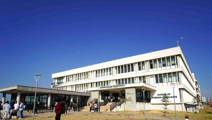 ATÜ Yabancı Diller Yüksekokulu'na DEDAK'tan 5 yıllık tam akreditasyon