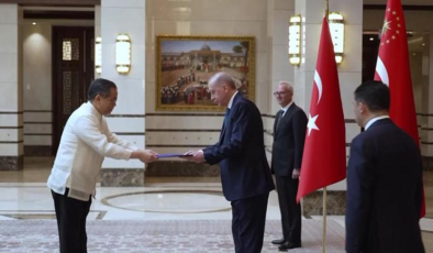 Türkiye'ye atanan 5 yeni büyükelçi, Cumhurbaşkanı Erdoğan'a güven mektuplarını sundu