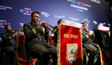 Ege Ordusu Bölge Bando Komutanlığı "Aydın Kültür Yolu Festivali"nde konser verdi