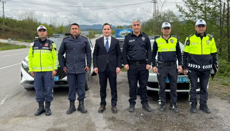 Salıpazarı Kaymakamı Beyazıt trafik denetimlerine katıldı