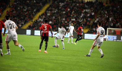 Gaziantep FK 0-2 Beşiktaş (25')