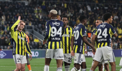 Fenerbahçe, RAMS Başakşehir FK'yı 3-1 mağlup etti