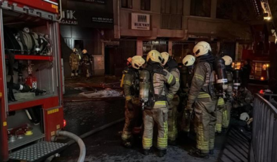Bayrampaşa’da 5 katlı iş yerinde yangın