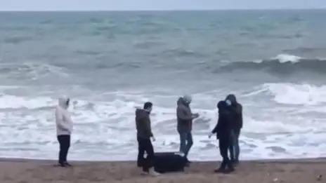 Kıyıya vuran çantadan uyuşturucu çıktı