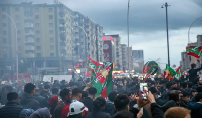 Amed Sportif Faaliyetler’in Süper Lig’e çıkışı kutlanıyor