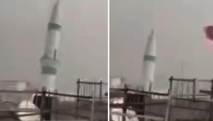 Fırtınada minarenin yıkılma anı kamerada