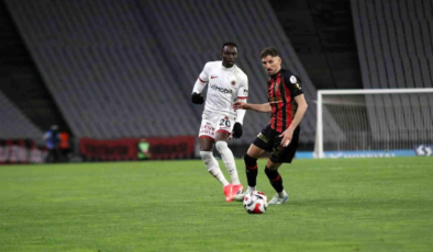 Trendyol Süper Lig: Fatih Karagümrük: 1 Gençlerbirliği: 0 (Maç sonucu)