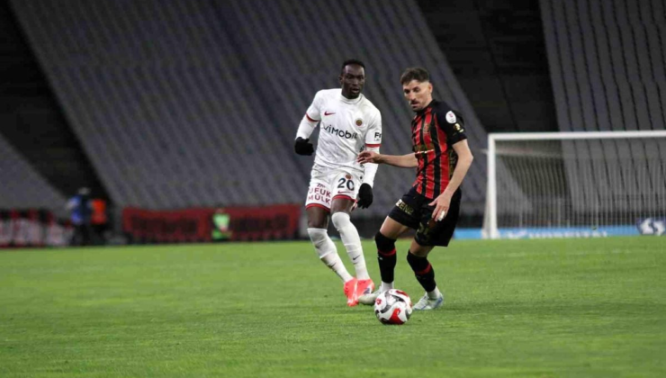 Trendyol Süper Lig: Fatih Karagümrük: 1 Gençlerbirliği: 0 (Maç sonucu)