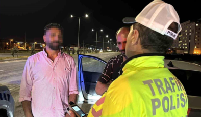 Alkollü sürücünün ehliyetine el konulup, 25 bin lira ceza kesildi