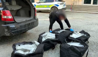 Edirne'de Moldova plakalı cipte 90 kilo skunk ele geçirildi, 2 gözaltı