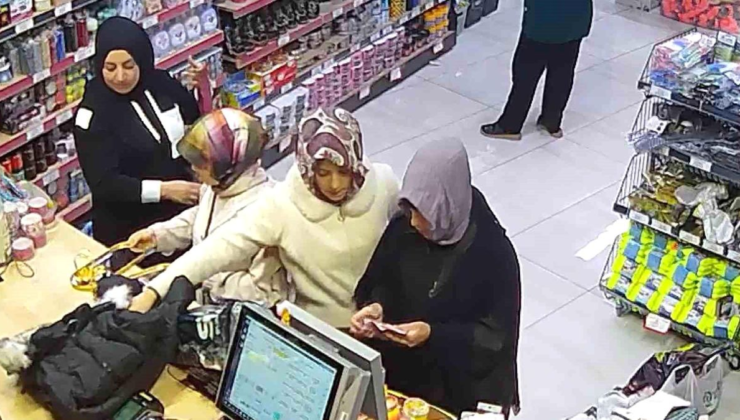 Teyze ve yeğenin çaldığı parayla alışveriş yaptığı anlar görüntülendi