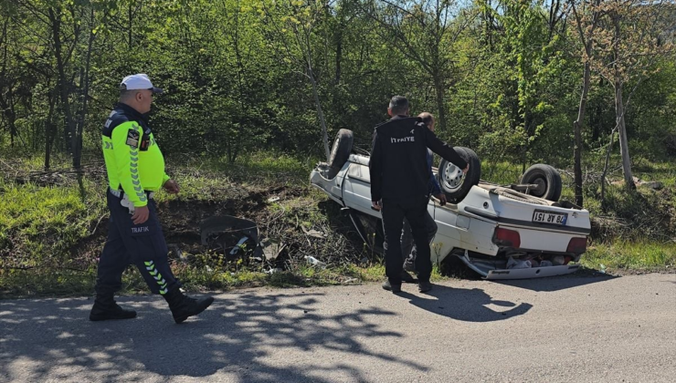 Karabük'te devrilen otomobilin sürücüsü yaralandı