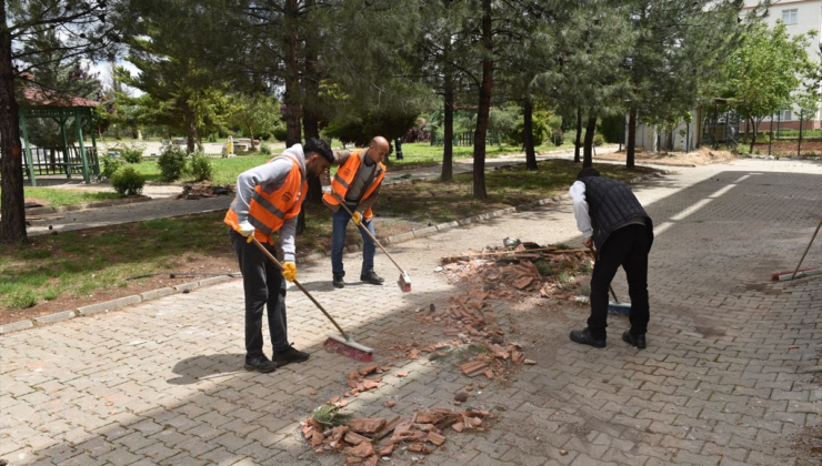 Siverek Belediyesi Viranşehir'de hasar giderme çalışmalarına destek verdi