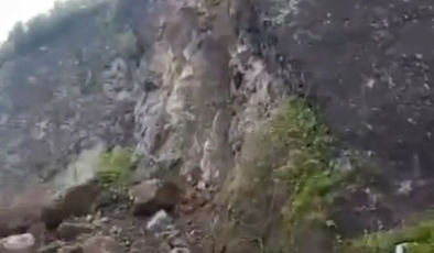 Artvin'de heyelan; yol ulaşım kapandı