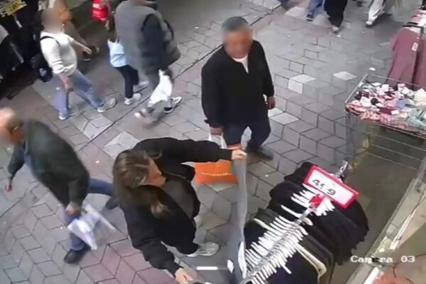 Samsun’da giyim mağazalarını soyan karı koca yakalandı