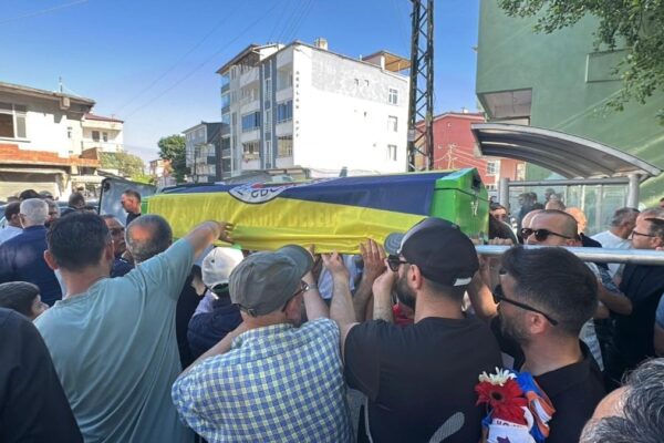 Samsun’da bisikleti sürerken otomobilin çarptığı küçük çocuk hayatını kaybetti
