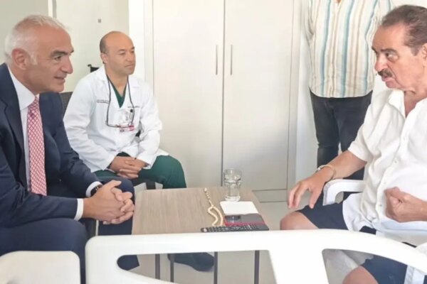 Bakan Ersoy’dan İbrahim Tatlıses’e ziyaret